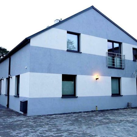 Obiekt Noclegowy Ocelot Pruszków Exteriér fotografie